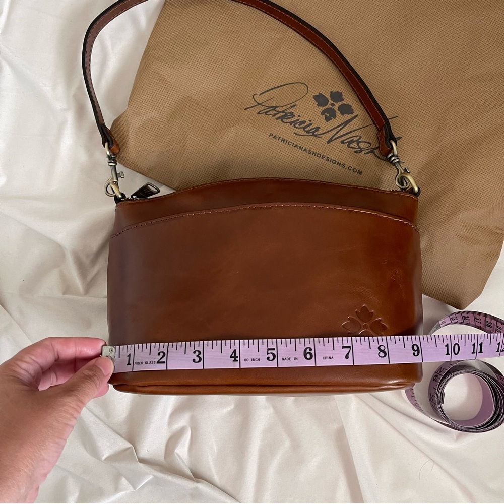 Patricia Nash Handbag - Picture 9 of 12